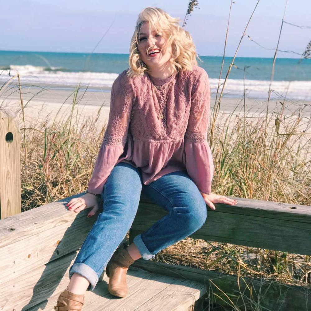 Meet your Posher, Abby